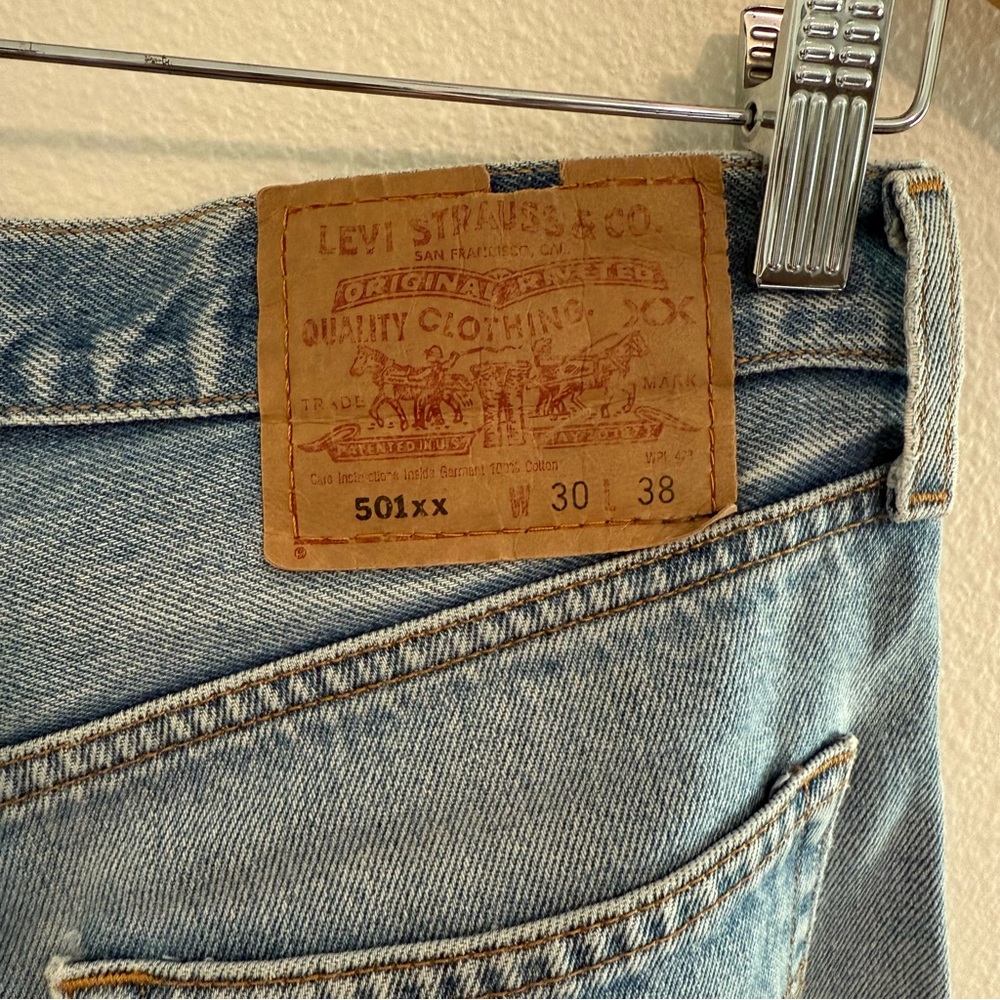 Vintage Levi’s 501 Jeans - Picture 10 of 12